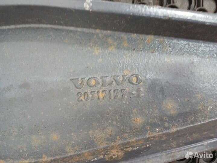 Кронштейн реактивной тяги Volvo FM