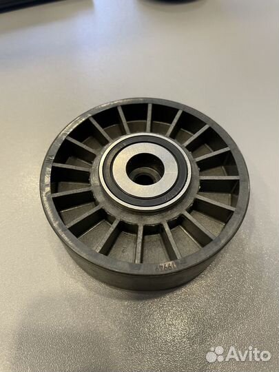 Ролик натяжной приводного ремня Mersedes / SsangYo