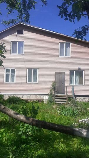 Дом 220 м² на участке 12,5 сот.