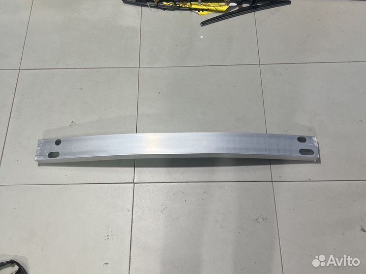 Усилитель заднего бампера камри 50-55