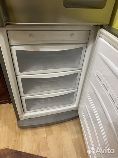 Холодильник lg