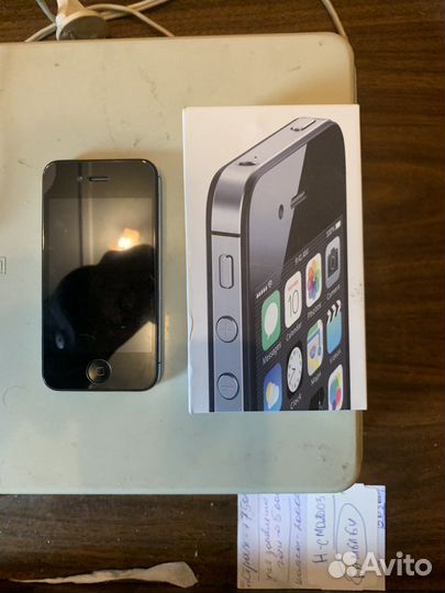 Телефон iPhone 4S