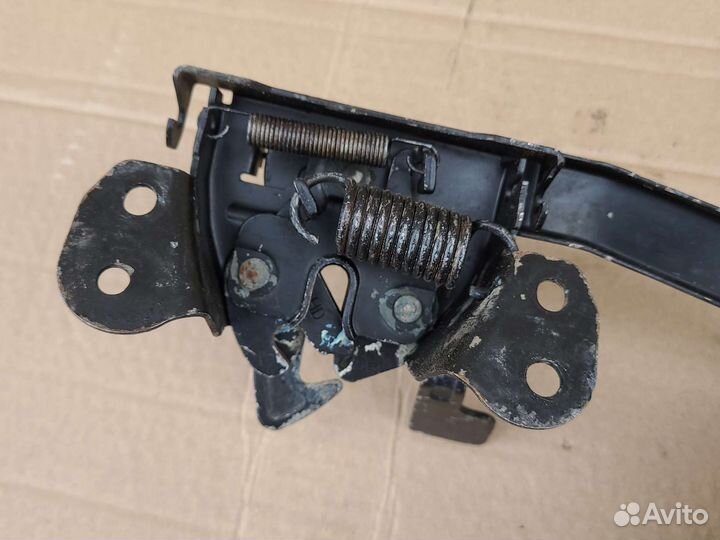 Замок капота Hyundai Elantra XD 2003-2009