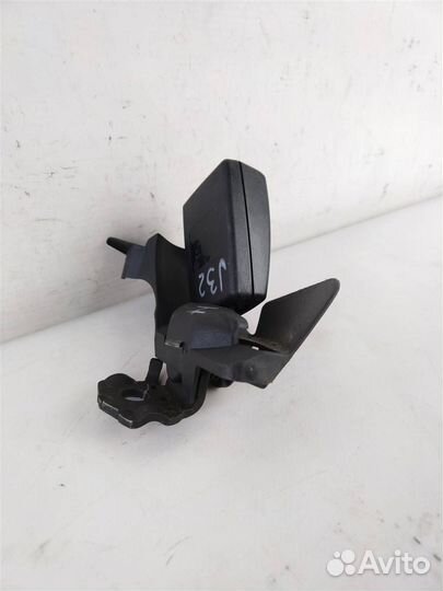 Ответная часть ремня безопасности задн. ауди A5 S