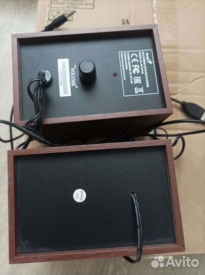 Компьютерные колонки genius