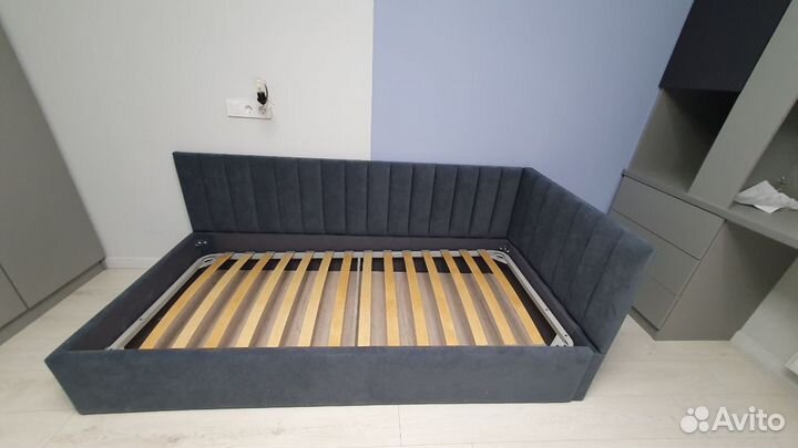 Кровать детская 90*200 правый угол новая