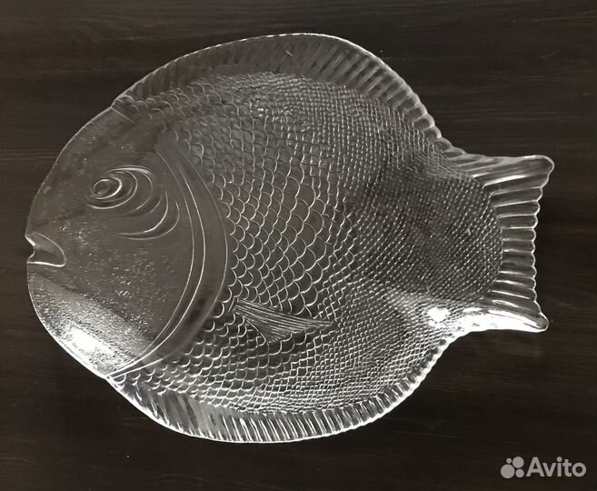 Блюдо стекло рыба