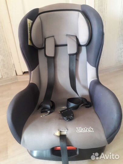Автомобильное кресло