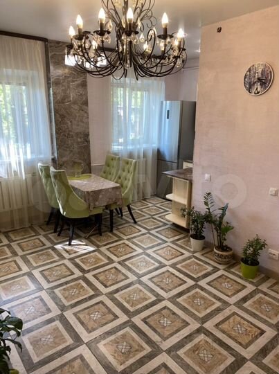 2-к. квартира, 42 м², 1/5 эт.