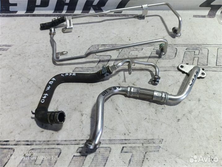 Трубка подачи масла в турбину Volkswagen Passat B7