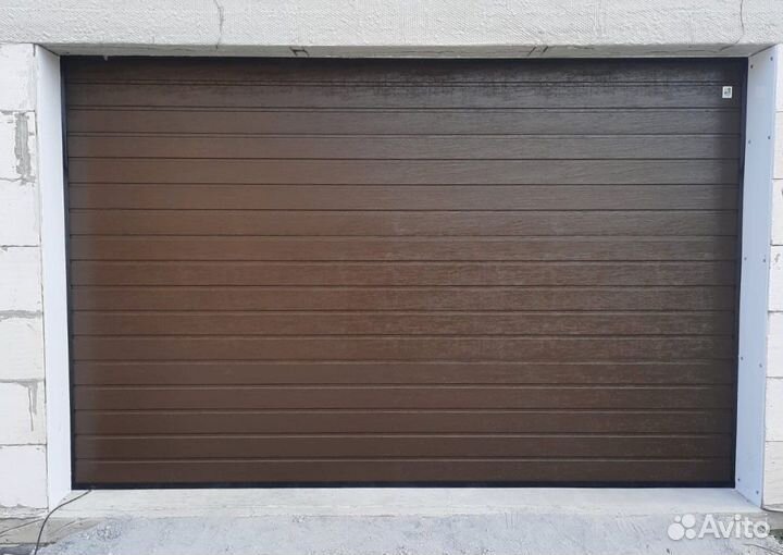 Секционные ворота с калиткой мон-ж до 48 часов