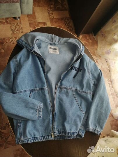 Джинсовая куртка