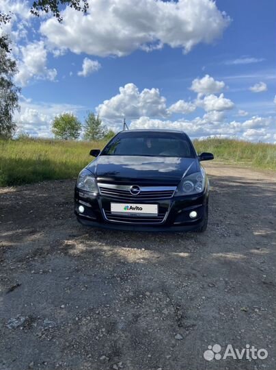 Opel Astra 1.8 AT, 2010, 100 000 км