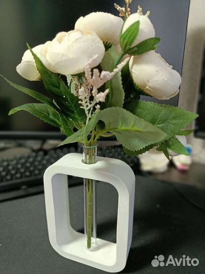 Вазы с цветочками