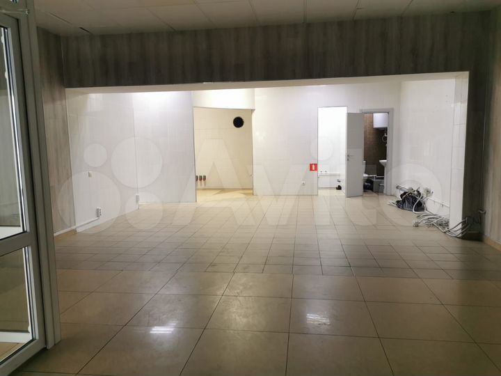 Торговое помещение, 1 этаж, напротив автовокзала