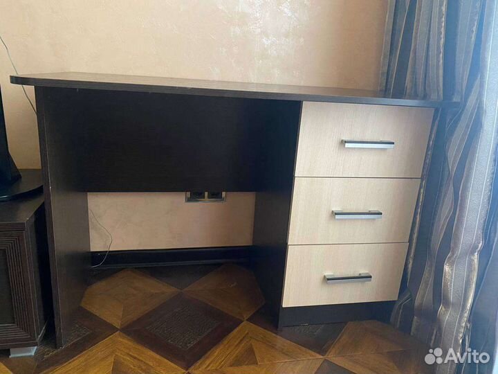 Детский письменный стол бу