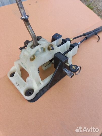 Замок блокиратор МКПП Лансер 9