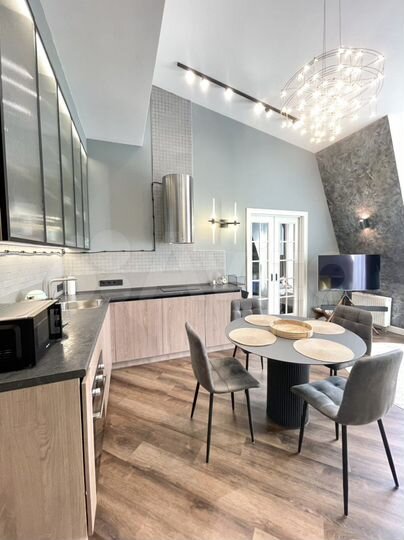 3-к. апартаменты, 76 м², 5/5 эт.