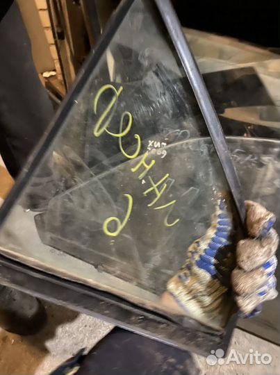 Форточка задняя левая lancer 6