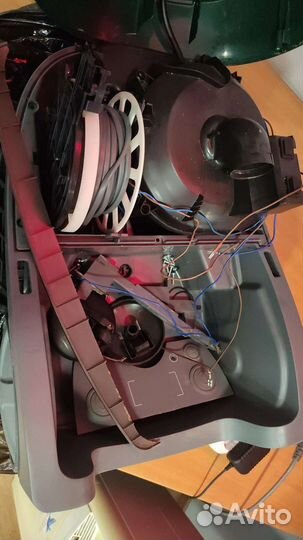 Моющий пылесос Zelmer Aquawelt 1600w