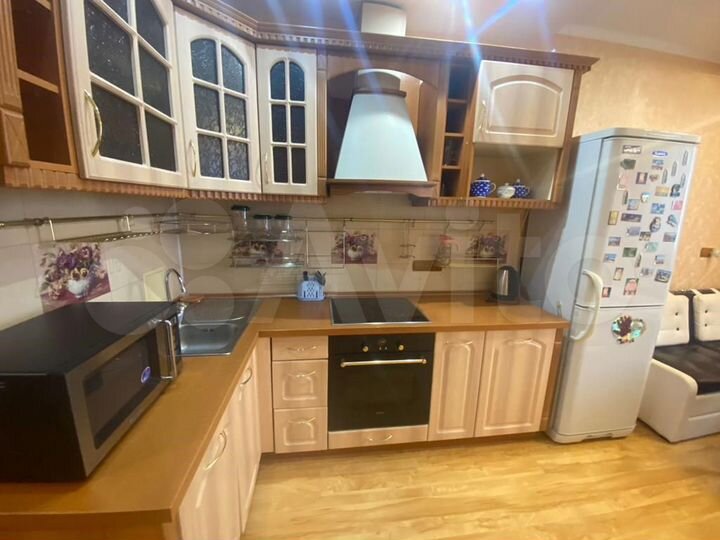 2-к. квартира, 50 м², 10/14 эт.