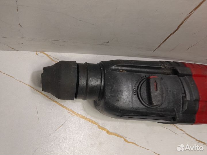 Перфоратор elitech П 0826рэм с дефектом