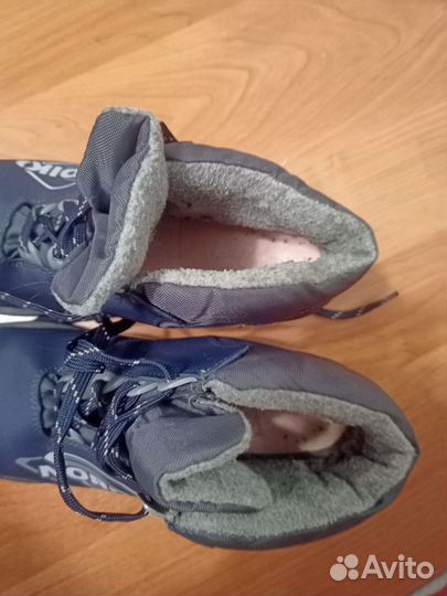 Лыжные ботинки