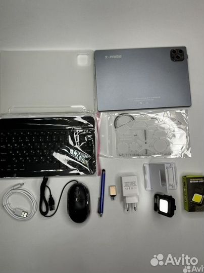 Планшет с клавиатурой и мышкой 6/128