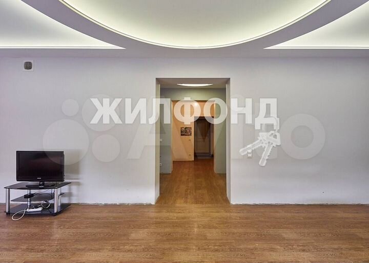 Коттедж 405 м² на участке 8,5 сот.