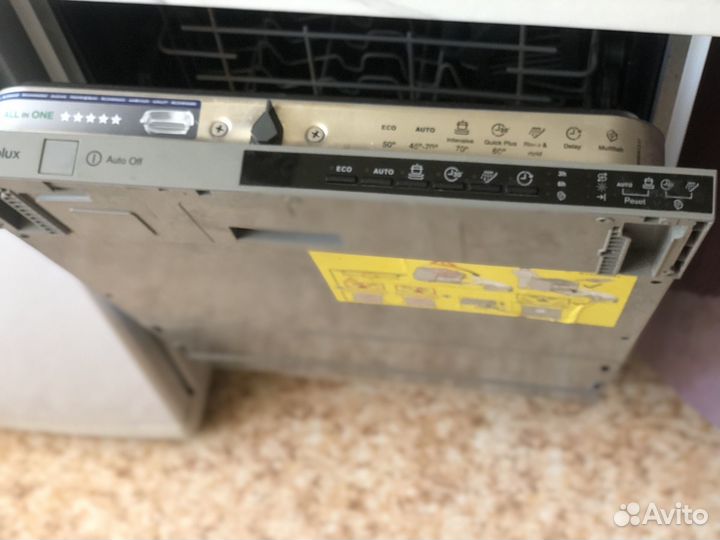 Посудомоечная машина electrolux