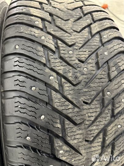 Nokian Tyres Hakkapeliitta 8 SUV 285/60 R18