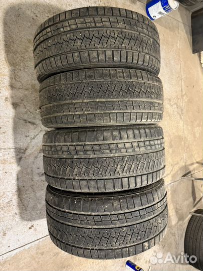 Triangle Snowlink TWT02 245/45 R19 и 275/40 R19 105V