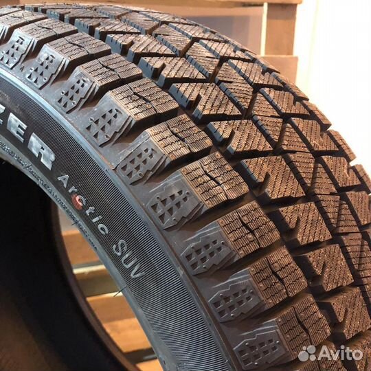 Sailun Ice Blazer Arctic SUV 225/65 R17 102S
