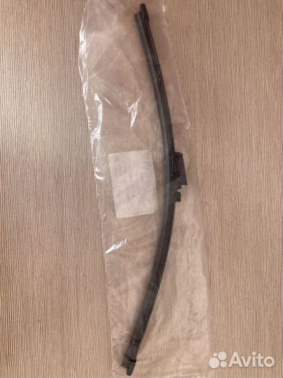 Щетка стеклоочистителя задняя на VW Tiguan 5N