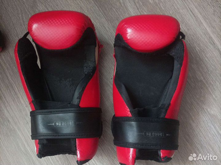 Перчатки для тхэквондо