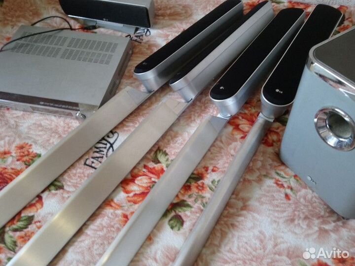 Продам Домашний кинотеатр LG XH-T6747X