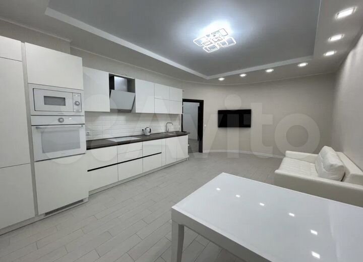 3-к. квартира, 100 м², 2/5 эт.