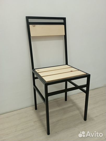 Стул металлический