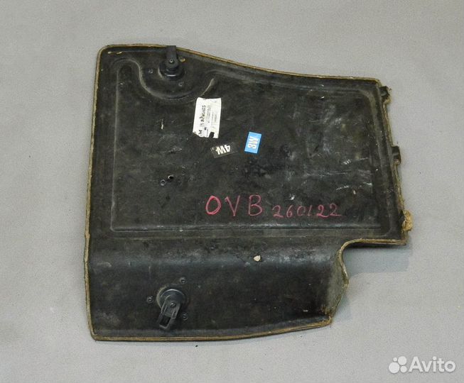 Обшивка багажника правая Opel Vectra B