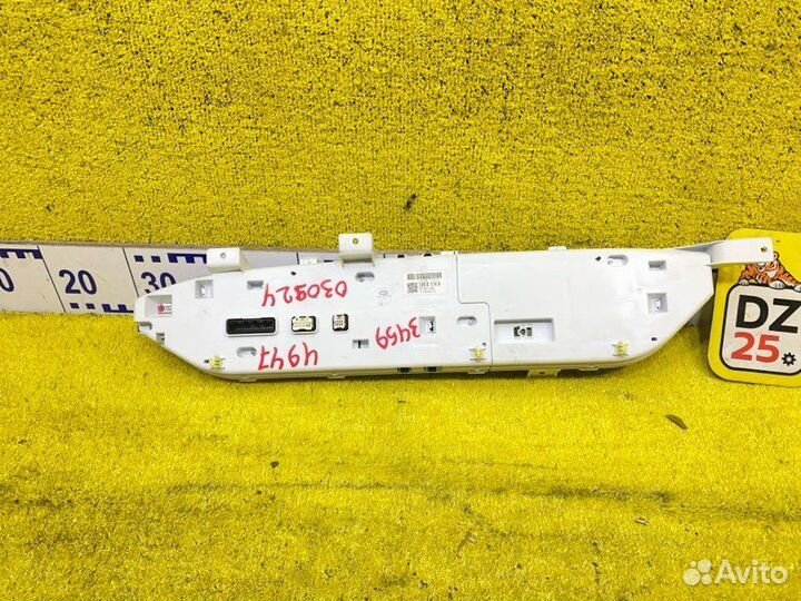 Спидометр передний Nissan Serena