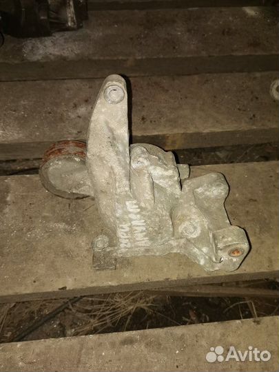 Натяжитель ремня грм Chery Amulet