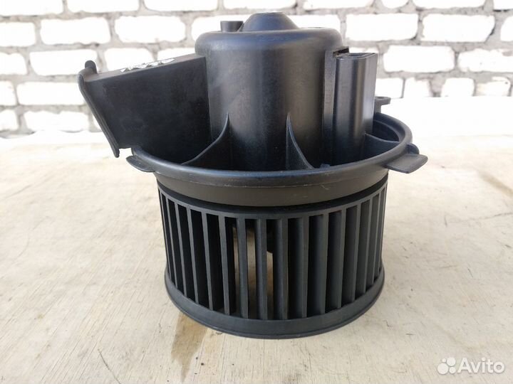 Моторчик печки Пежо 206