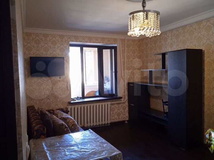2-к. квартира, 54 м², 1/9 эт.