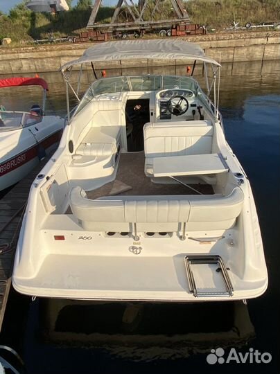 Sea Ray Sundancer 250