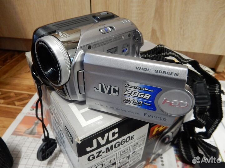 Видеокамера JVS «Everio» 20 GB, б/у
