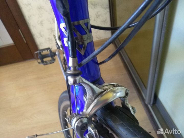 Шоссейный профессиональный велосипед Wheeler