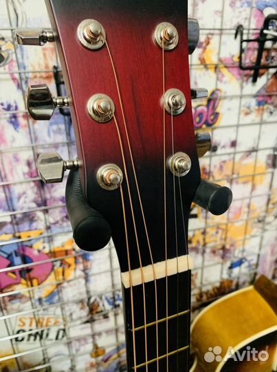 Акустическая гитара