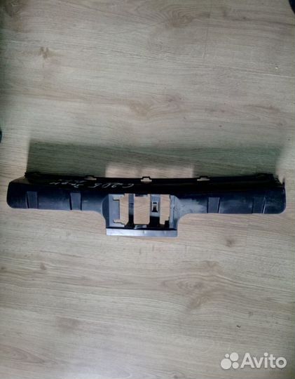 Кронштейн бампера заднего Мерседес C w205