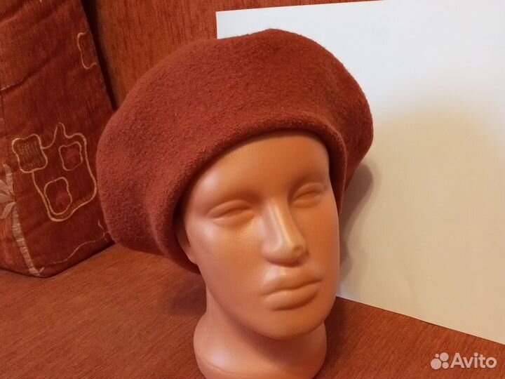 Берет женский