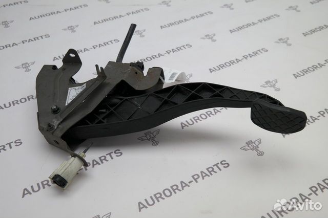 Педаль сцепления VW Transporter T5